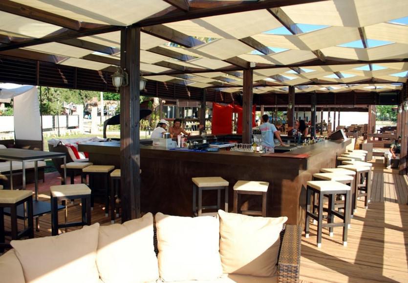Side Beach Club Luaran gambar